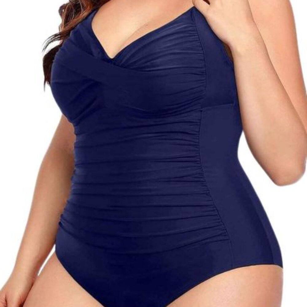 Plus Size Women's 1 Piece Swimsuit NWT Size 16 W